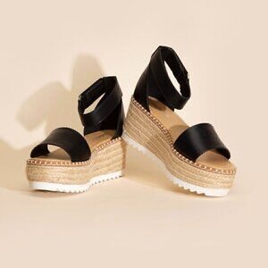 135. Tuckin Black Strappy Platform Sandals